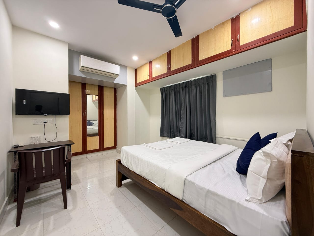 Bright Room photo 3